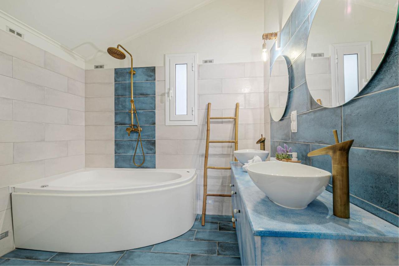 Villa Orizontas Corfu, Private Villa With Breathtaking Views Loutses エクステリア 写真